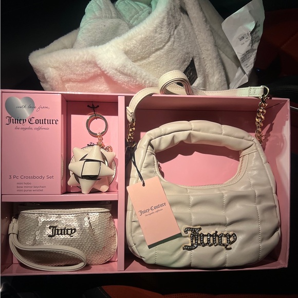 Diizelle is live 🍁 Nov. 3rd - Picture 10 of 16